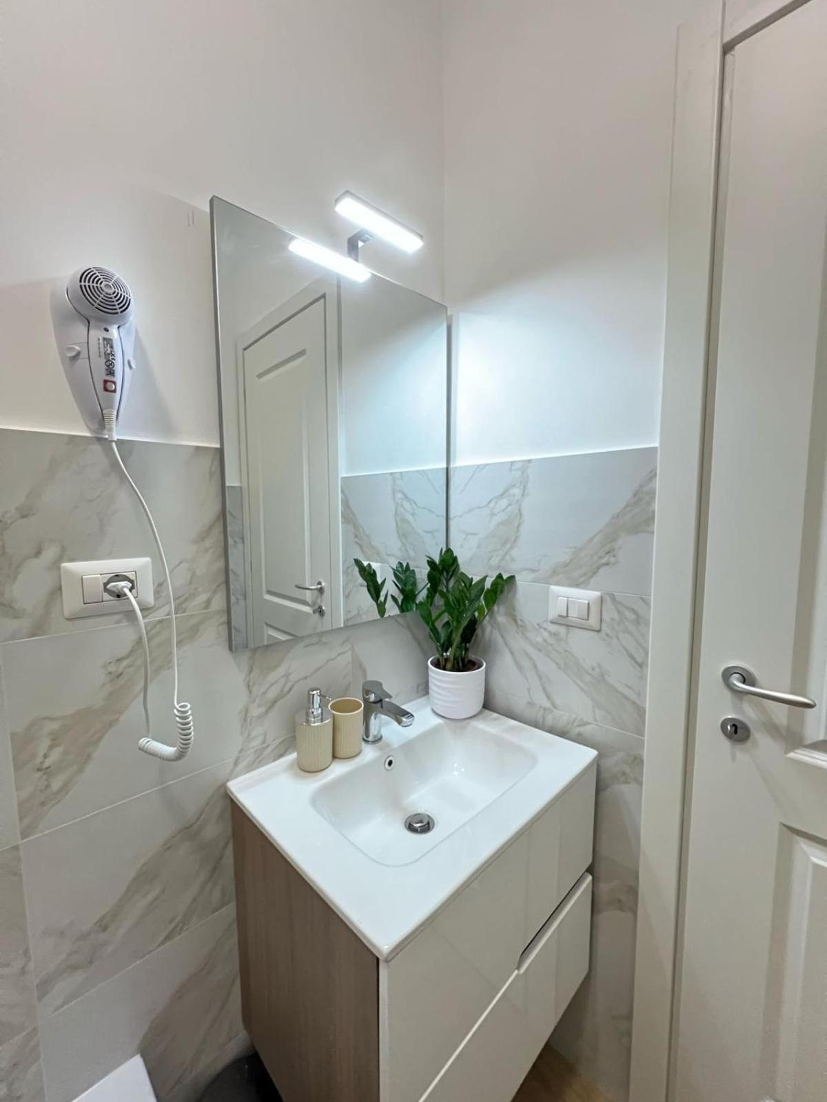 Augusto'S House B&B Roma Ngoại thất bức ảnh